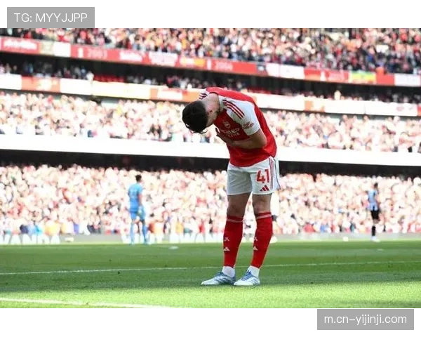 阿森纳下半场战术调整见效,赖斯后腰前插改变攻守平衡